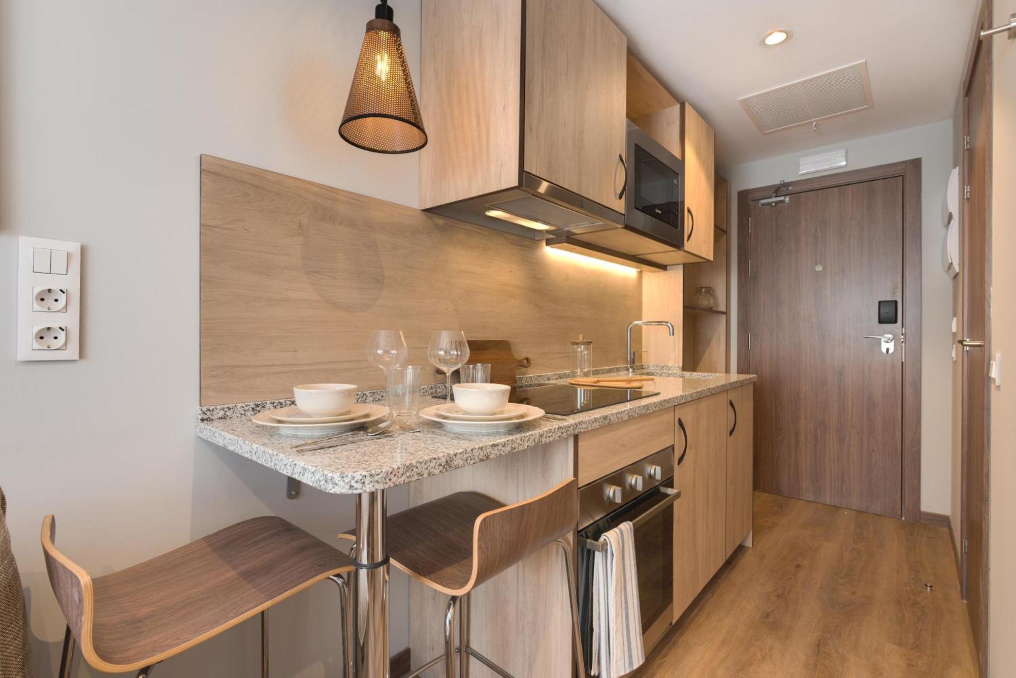Livensa Living Pamplona Albergue Juvenil Exterior foto